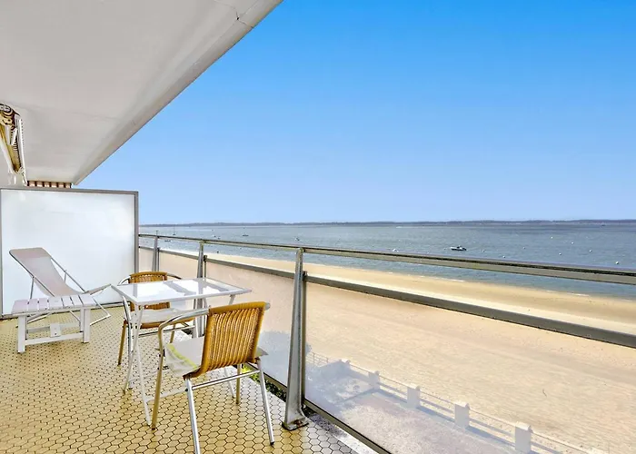 Pereire - T2 Front De Avec Balcon Et Parking - Fr-1-433-26 * Arcachon