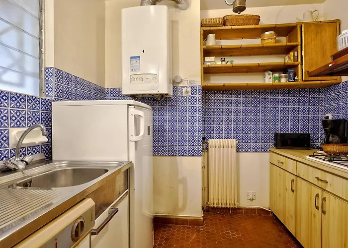 Pereire - T2 Front De Avec Balcon Et Parking - Fr-1-433-26 Lejlighed *